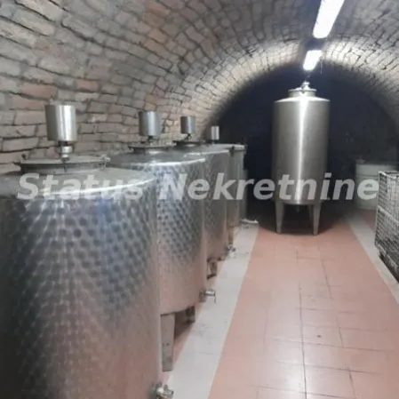 Lokal Prodaja Sremski Karlovci  500 m2