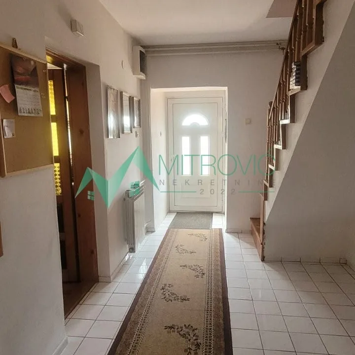 Kuća Prodaja Novi Sad  179 m2