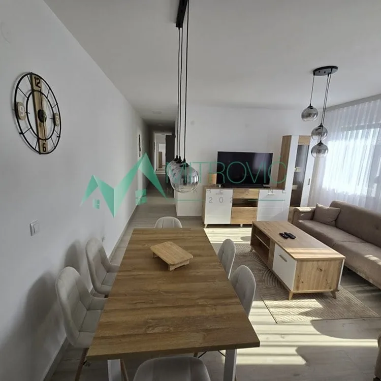 Stan Prodaja Novi Sad  88 m2