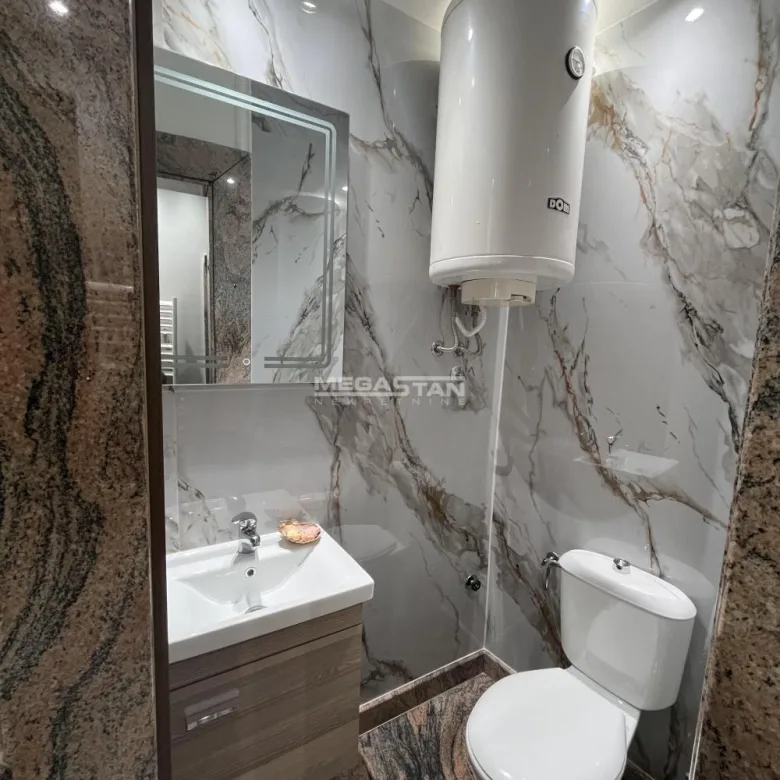 Četvorosoban stan za izdavanje, Hram Svetog Save, Beograd, 185m², 2.500 €/mes