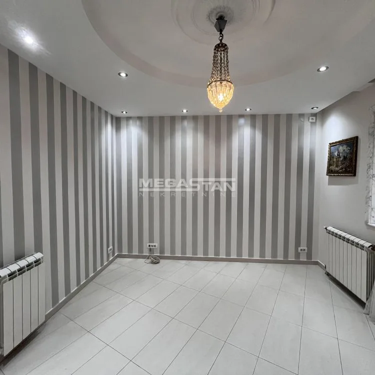 Četvorosoban stan za izdavanje, Hram Svetog Save, Beograd, 185m², 2.500 €/mes