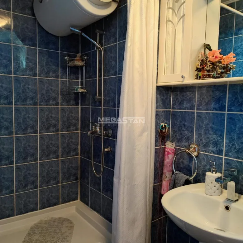 Dvosoban stan na prodaju, Karaburma, Beograd, 74m², 149.000 €