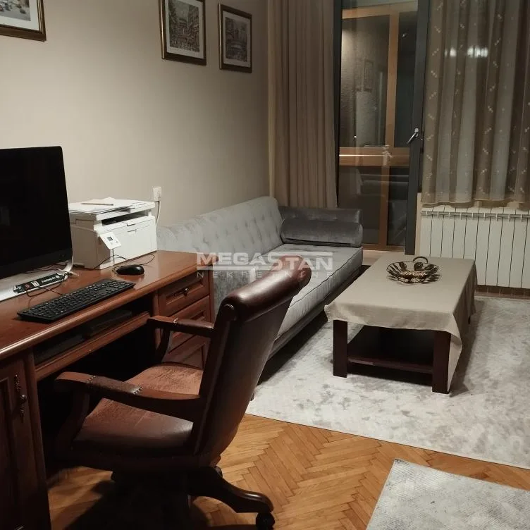 Četvorosoban stan na prodaju, Gradska Bolnica, Beograd, 109m², 348.000 €