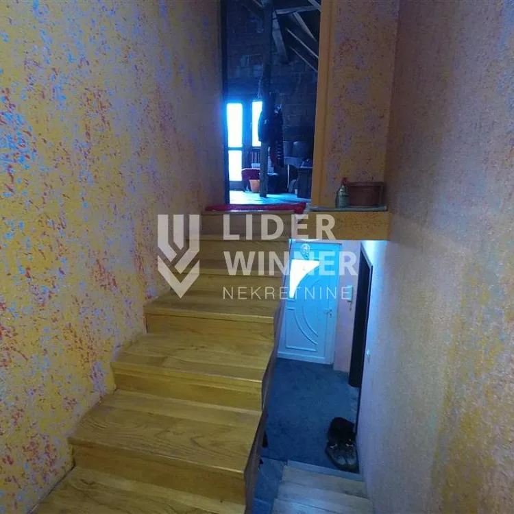 Kuća na prodaju, Zvezdarska Šuma, Beograd, 214m², 330.000 €