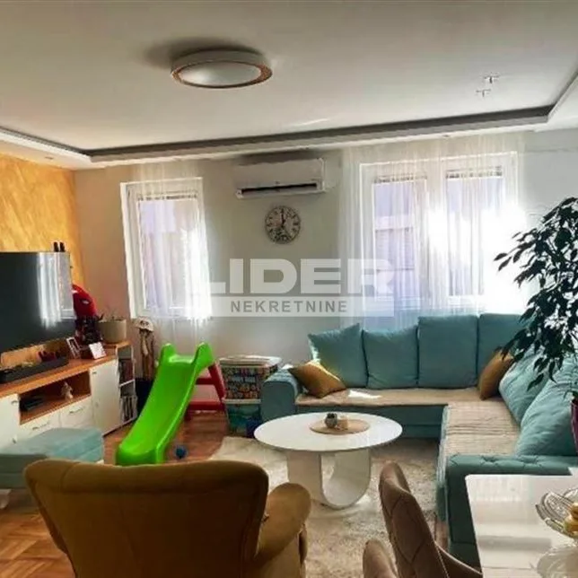 Dvoiposoban stan na prodaju, Zvezdarska Šuma, Beograd, 63m², 189.000 €