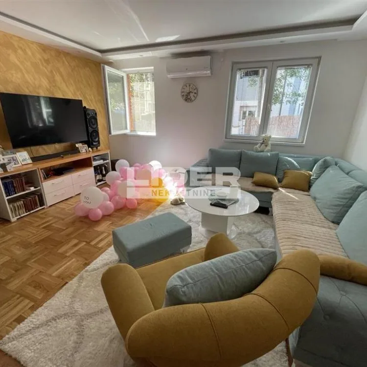 Dvoiposoban stan na prodaju, Zvezdarska Šuma, Beograd, 63m², 189.000 €
