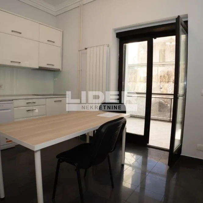 Kuća za izdavanje, Autokomanda, Beograd, 550m², 4.900 €/mes