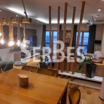 Četvorosoban stan na prodaju, Centar, Novi Sad, 132m², 566.500 €