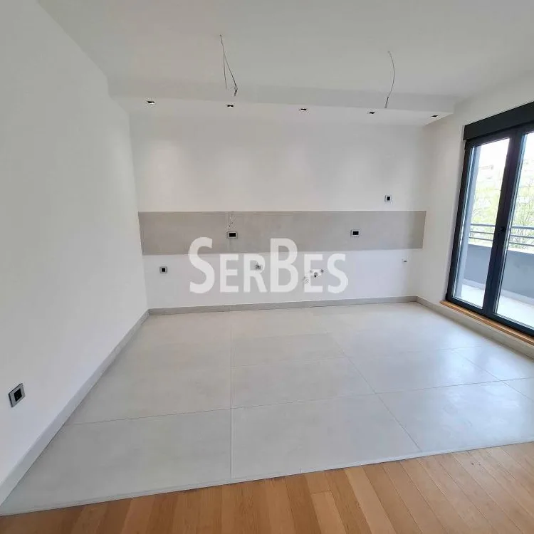 Četvorosoban stan na prodaju, Adamovićevo Naselje, Novi Sad, 240m², 618.000 €