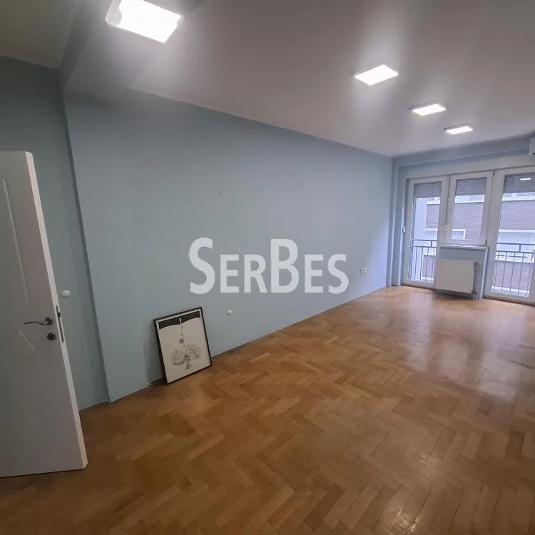 Trosoban stan na prodaju, Centar, Novi Sad, 78m², 257.500 €