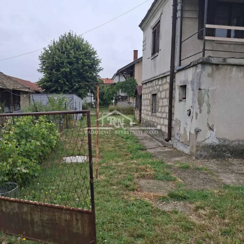 Kuća na prodaju, Sremčica, Beograd, 76m², 107.000 €