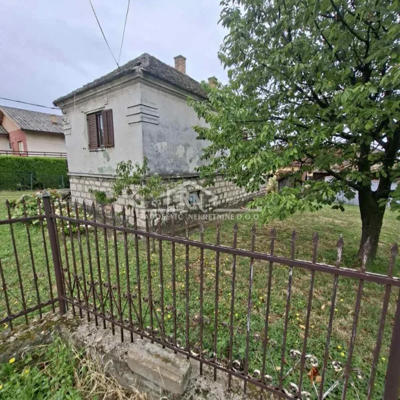 Kuća na prodaju, Sremčica, Beograd, 76m², 107.000 €