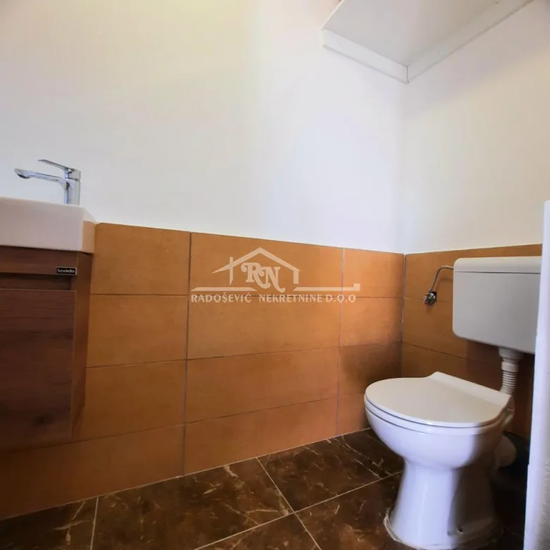 Četvorosoban stan na prodaju, Golf Naselje, Beograd, 102m², 384.000 €