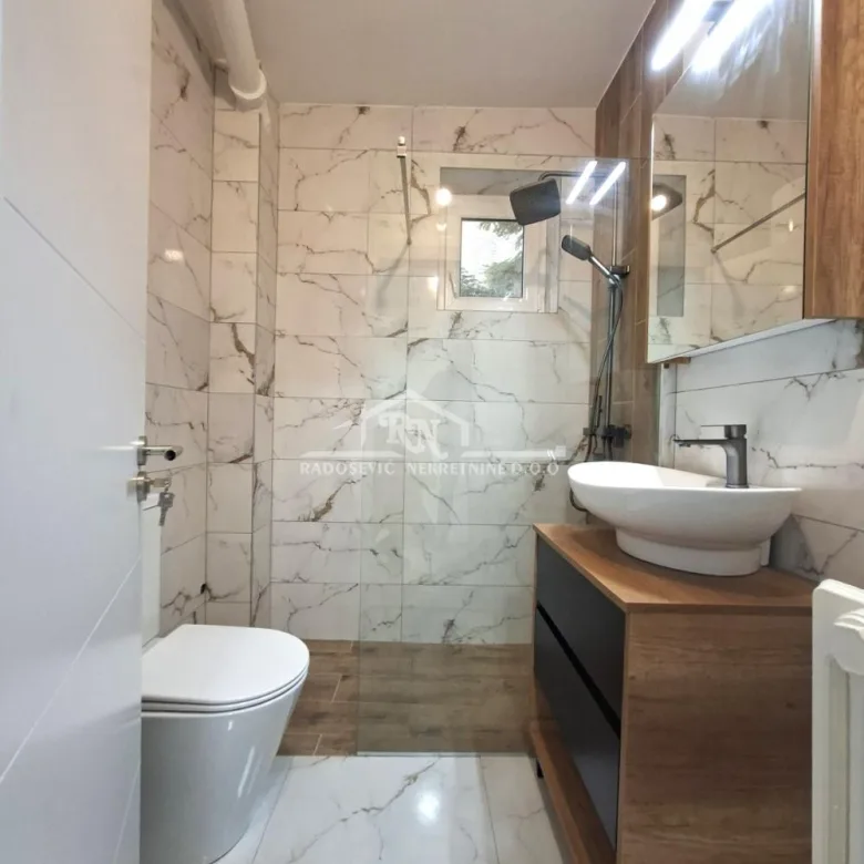 Trosoban stan na prodaju, Cerak, Beograd, 75m², 219.000 €