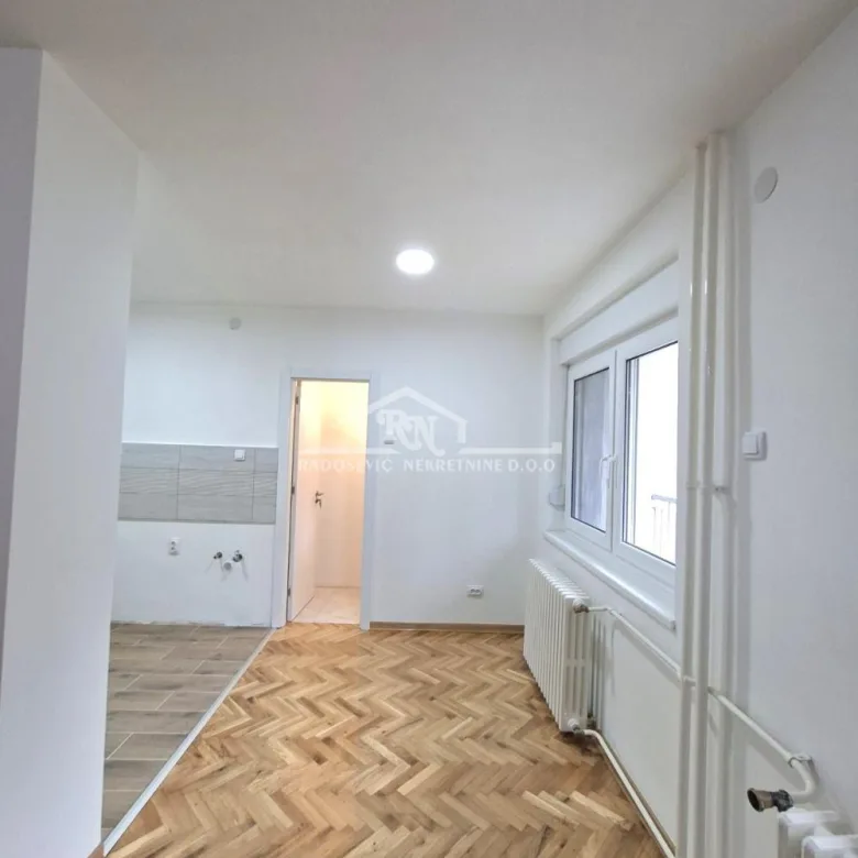 Trosoban stan na prodaju, Cerak, Beograd, 75m², 219.000 €