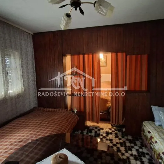 Kuća na prodaju, Centar, Smederevska Palanka, 265m², 64.000 €