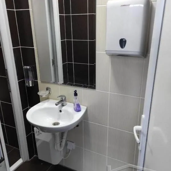 Lokal na prodaju, Centar, Bački Petrovac, 1800m², 772.500 €