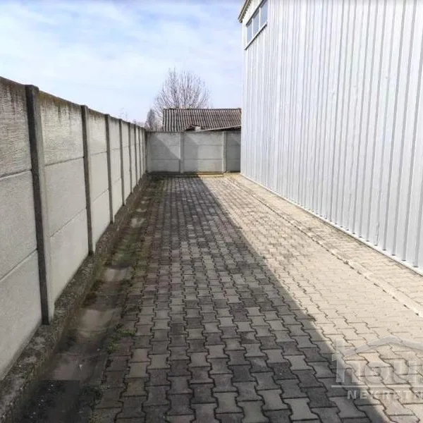 Lokal na prodaju, Centar, Bački Petrovac, 1800m², 772.500 €
