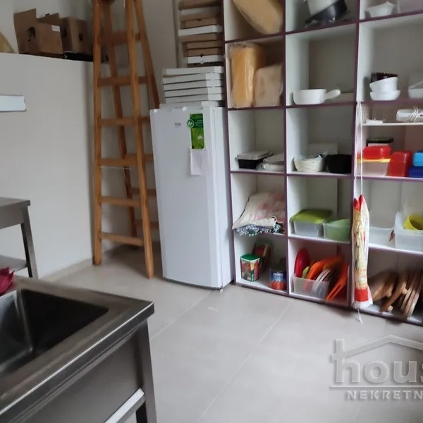 Lokal na prodaju, Centar, Sremski Karlovci, 250m², 257.500 €