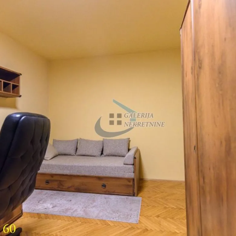 Četvorosoban stan na prodaju, Gradska Bolnica, Beograd, 104m², 3. sprat, 348.000 €