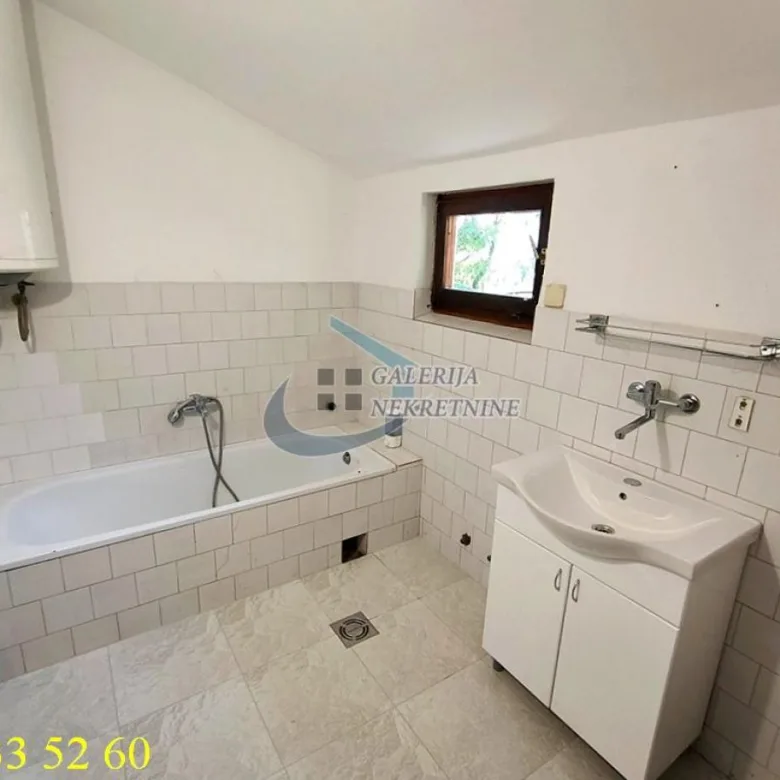 Kuća na prodaju, Mali Mokri Lug, Beograd, 59m², 108.000 €