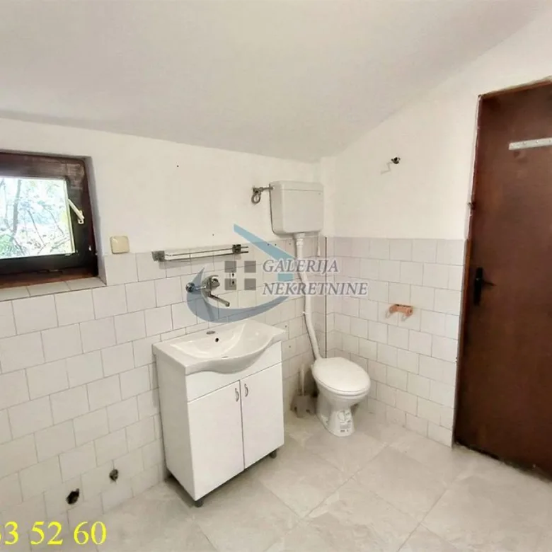 Kuća na prodaju, Mali Mokri Lug, Beograd, 59m², 108.000 €