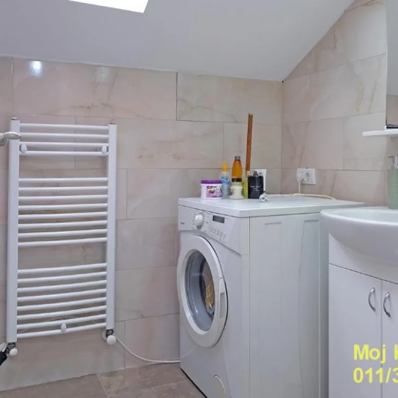 Trosoban stan na prodaju, Veliko Gradište, 75m², 75.600 €
