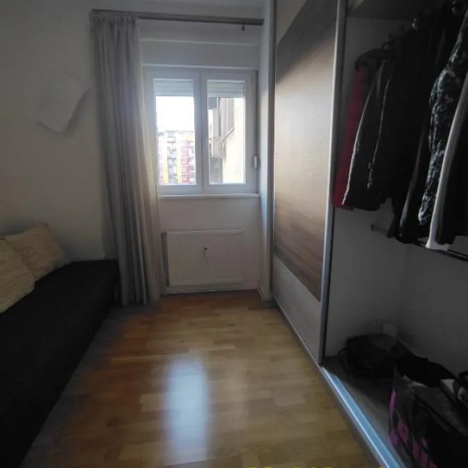 Troiposoban stan na prodaju, Karaburma, Beograd, 74m², 300.000 €