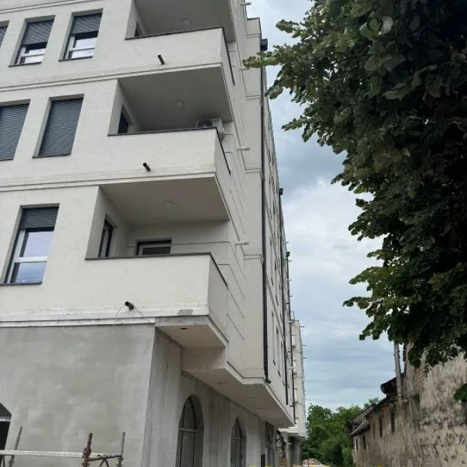 Trosoban stan na prodaju, Centar, Stara Pazova, 71m², 117.000 €