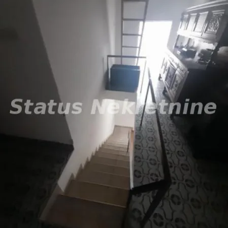 Kuća na prodaju, Futog, Novi Sad, 200m², 216.000 €