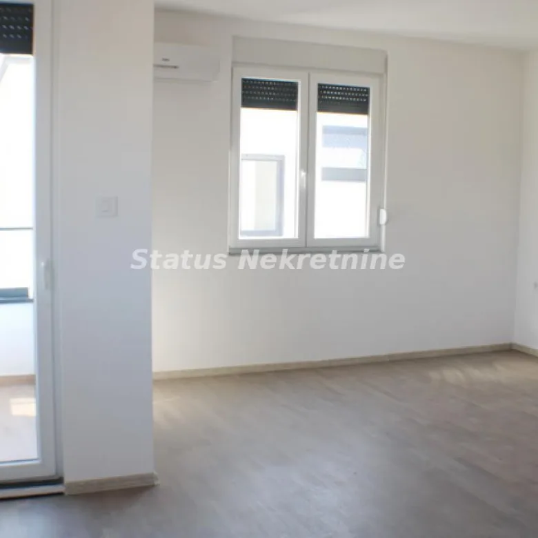 Trosoban stan na prodaju, Petrovaradin, Novi Sad, 77m², 175.000 €