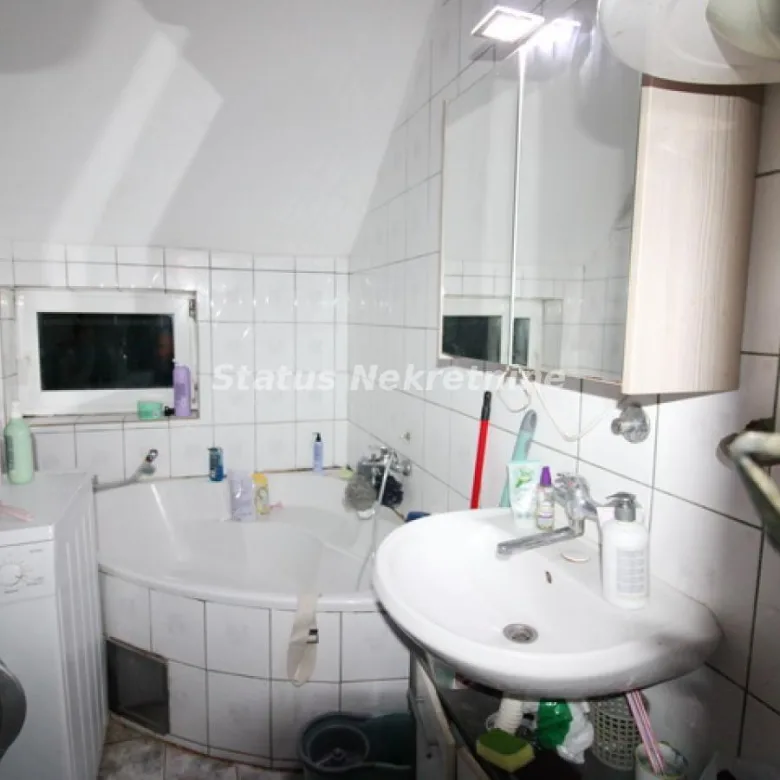 Kuća na prodaju, Vidovdansko Naselje, Novi Sad, 429m², 298.000 €