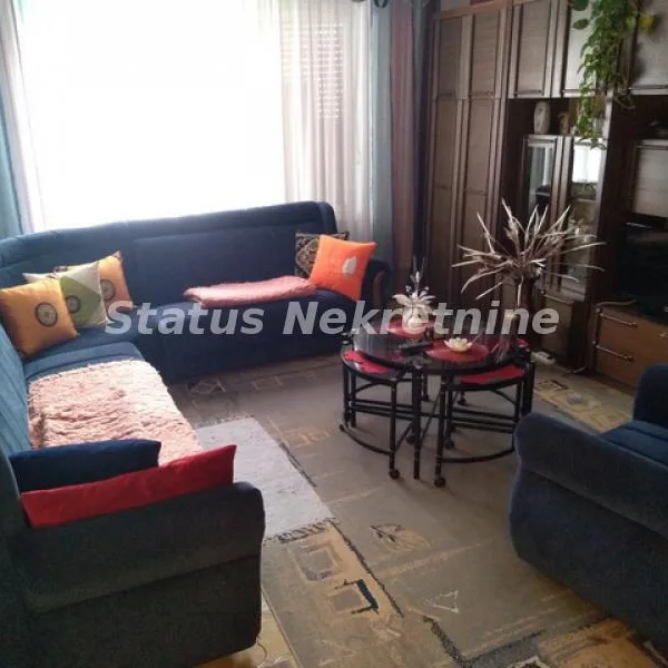 Kuća na prodaju, Temerin – Centar, Temerin, 450m², 196.000 €