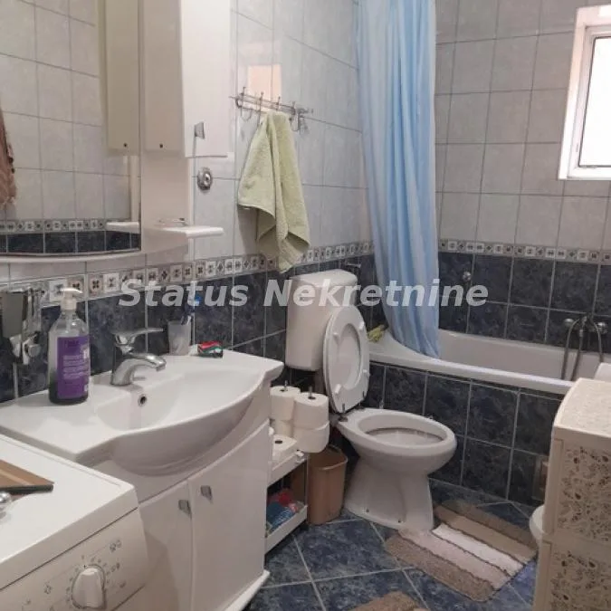 Kuća na prodaju, Sremski Karlovci, 246m², 618.000 €