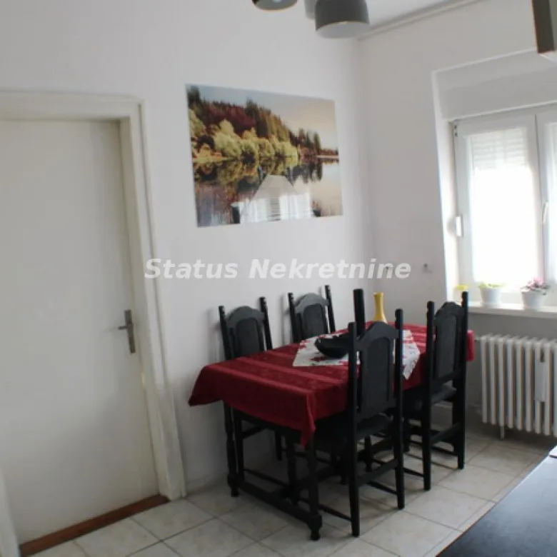 Dvoiposoban stan na prodaju, Grbavica, Novi Sad, 77m², 195.700 €