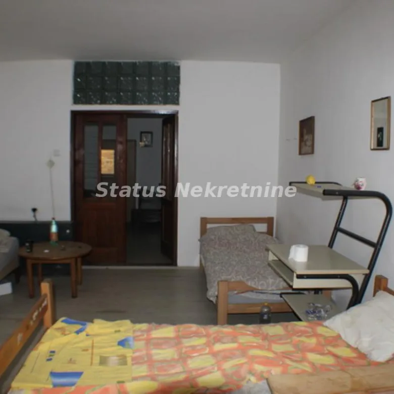Kuća na prodaju, Bačka Topola, 226m², 95.000 €