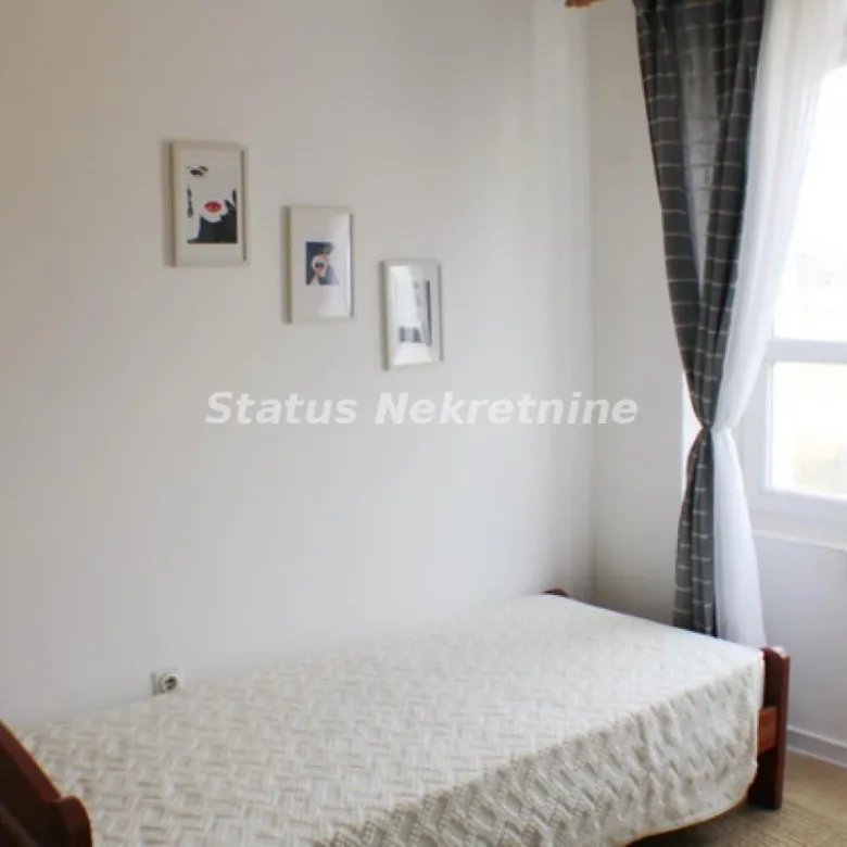 Trosoban stan na prodaju, Zrenjanin, 67m², 68.000 €