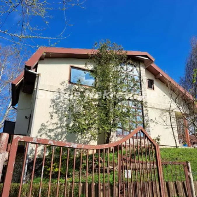 Kuća na prodaju, Bačka Topola, 465m², 320.000 €