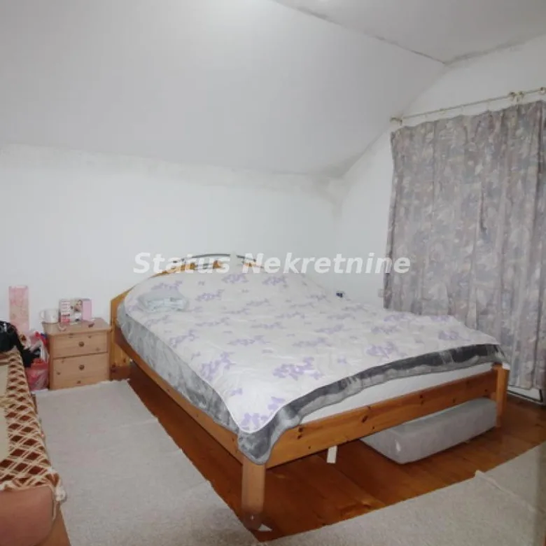 Kuća na prodaju, Vidovdansko Naselje, Novi Sad, 429m², 298.000 €