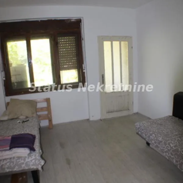Kuća na prodaju, Bačka Topola, 226m², 95.000 €