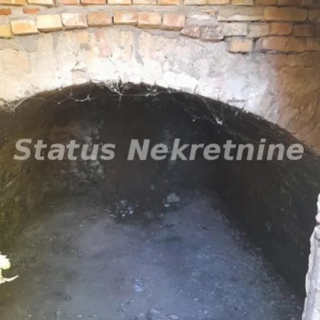 Kuća na prodaju, Sremski Karlovci, 230m², 175.100 €