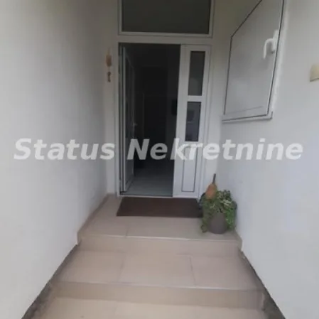 Kuća na prodaju, Futog, Novi Sad, 200m², 216.000 €