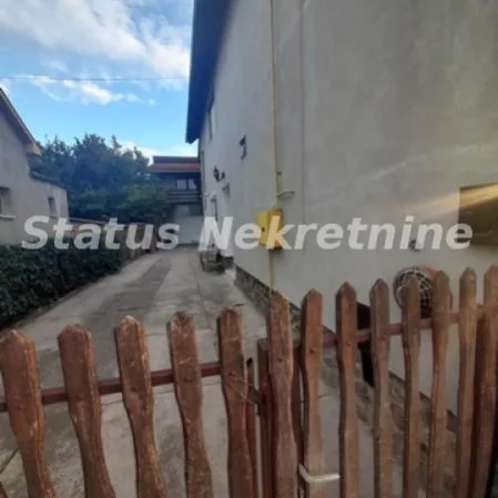 Kuća na prodaju, Futog, Novi Sad, 200m², 216.000 €