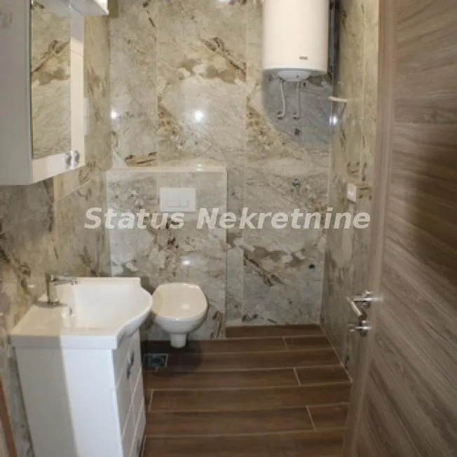 Trosoban stan na prodaju, Petrovaradin, Novi Sad, 77m², 175.000 €