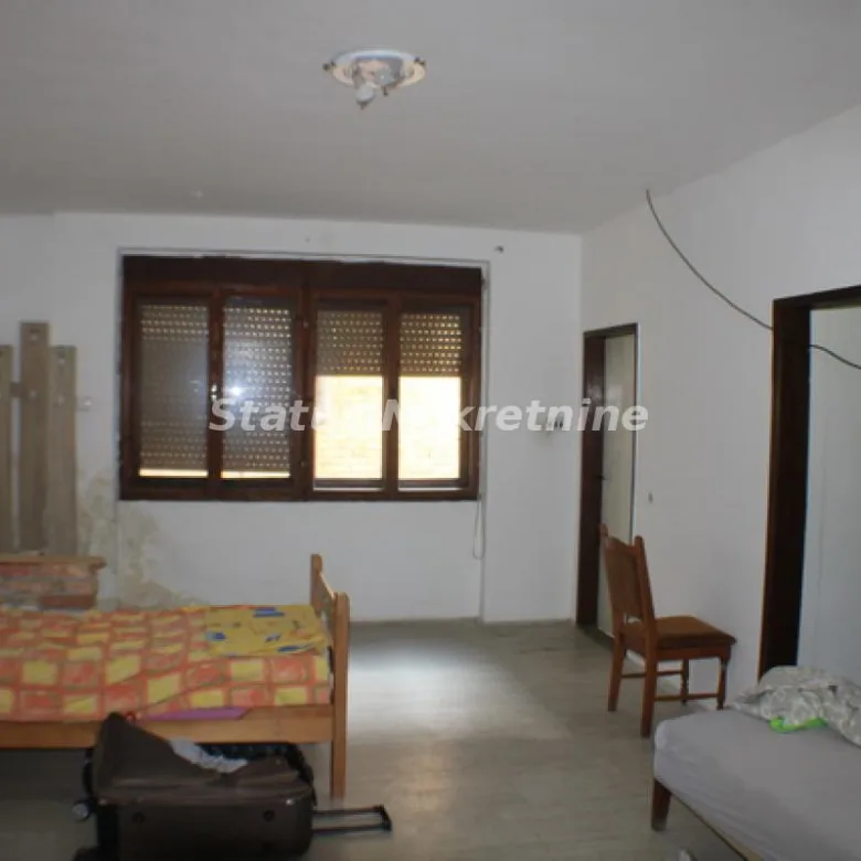 Kuća na prodaju, Bačka Topola, 226m², 95.000 €