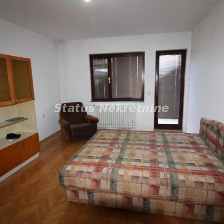 Kuća na prodaju, Temerin, 420m², 262.650 €