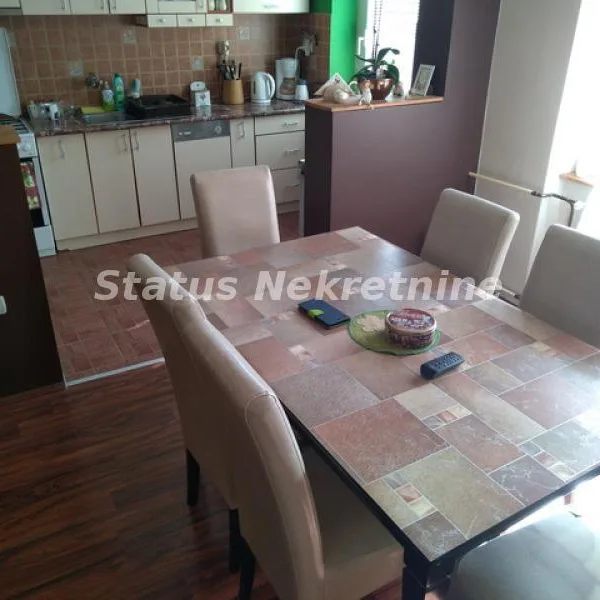 Kuća na prodaju, Temerin – Centar, Temerin, 450m², 196.000 €