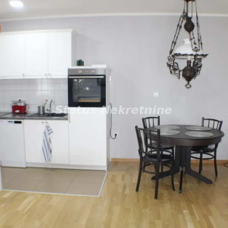 Jednoiposoban stan na prodaju, Sremska Kamenica, Novi Sad, 50m², 2. sprat, 154.500 €
