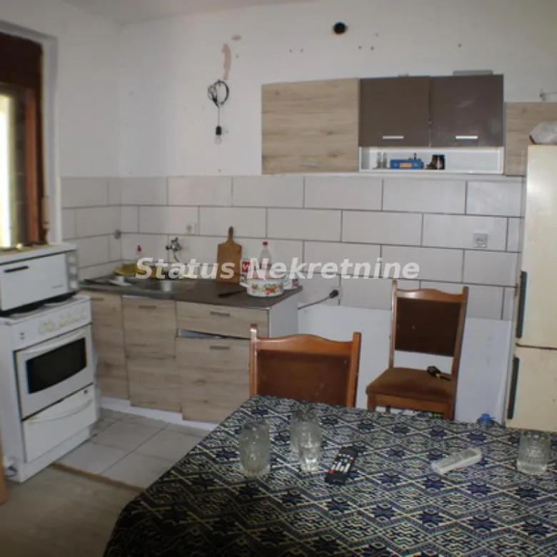 Kuća na prodaju, Bačka Topola, 226m², 95.000 €