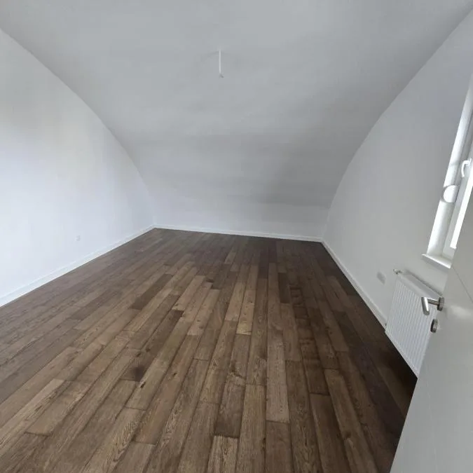 Četvorosoban stan na prodaju, Novo Naselje, Novi Sad, 117m², 245.700 €